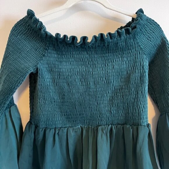 Anthropologie Jane & Delancey Off Shoulder Smocked Velvet size small - Picture 2 of 7